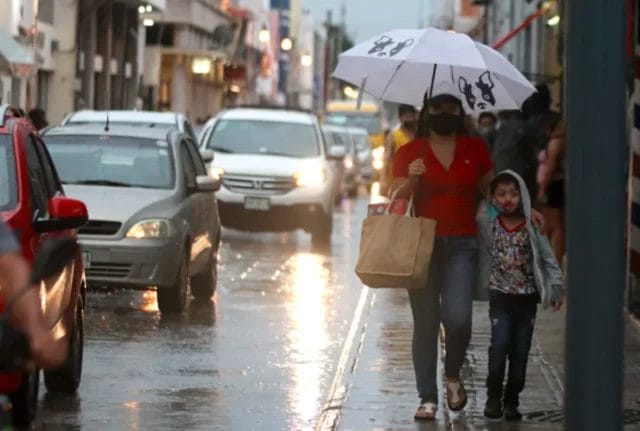 Marzo inicia con tormentas eléctricas y calor extremo en la Península