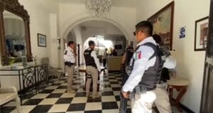 Tres familias viven secuestro virtual mientras se hospedaban en hotel de Campeche