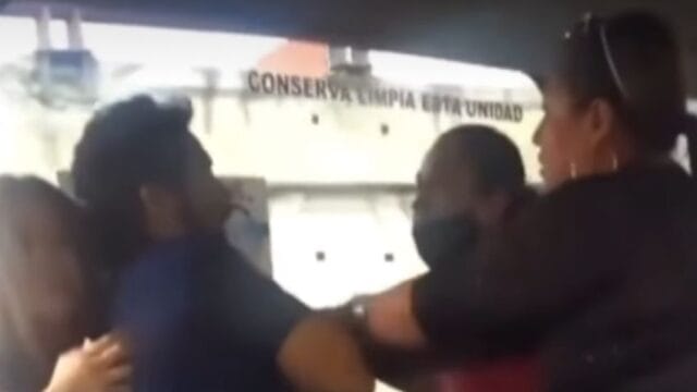 VIDEO| Mujer descubre infidelidad de su esposo y lo golpea frente a testigos