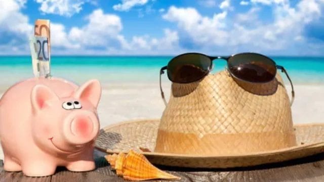 Vacaciones sin gastar de más: consejos para ahorrar en Semana Santa 2026