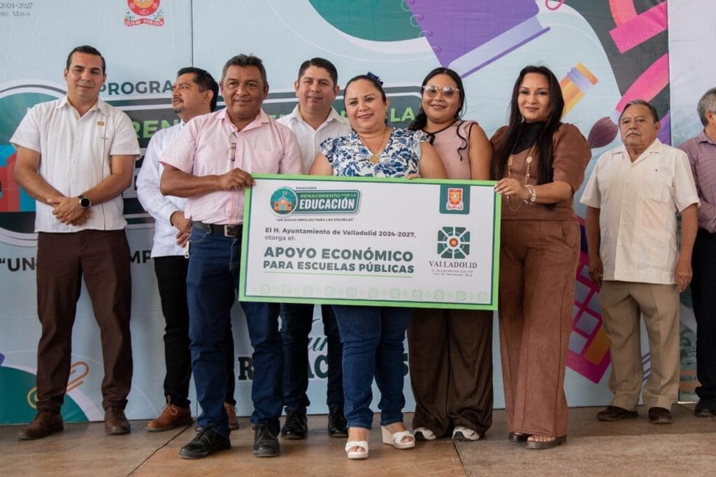 Valladolid fortalece la educación con segunda entrega del programa Renacimiento por la Educación