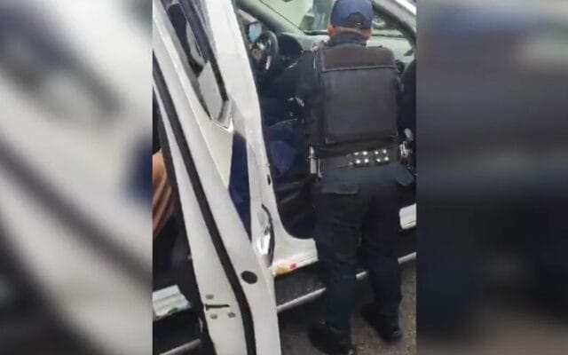 Sujeto ataca a niño de 4 años con un cuchillo: Vecinos lo detienen y linchan ataca a niño de 4 años con un cuchillo