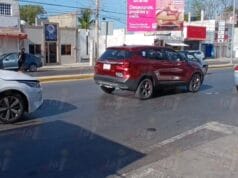 Aparatoso choque paraliza la circulación en avenida Gobernadores