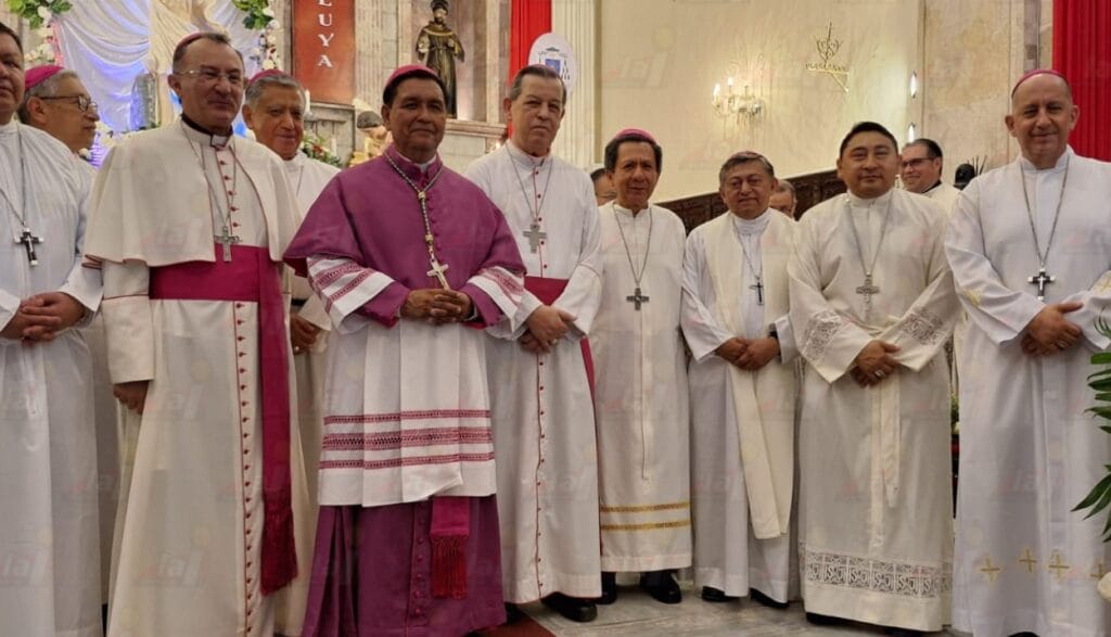 Monseñor José Alberto González Juárez asume como nuevo obispo de Campeche